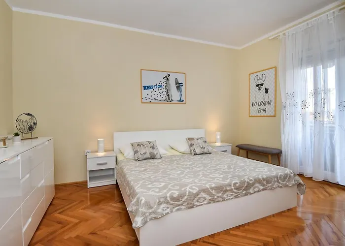 Lägenhet Sunny Side